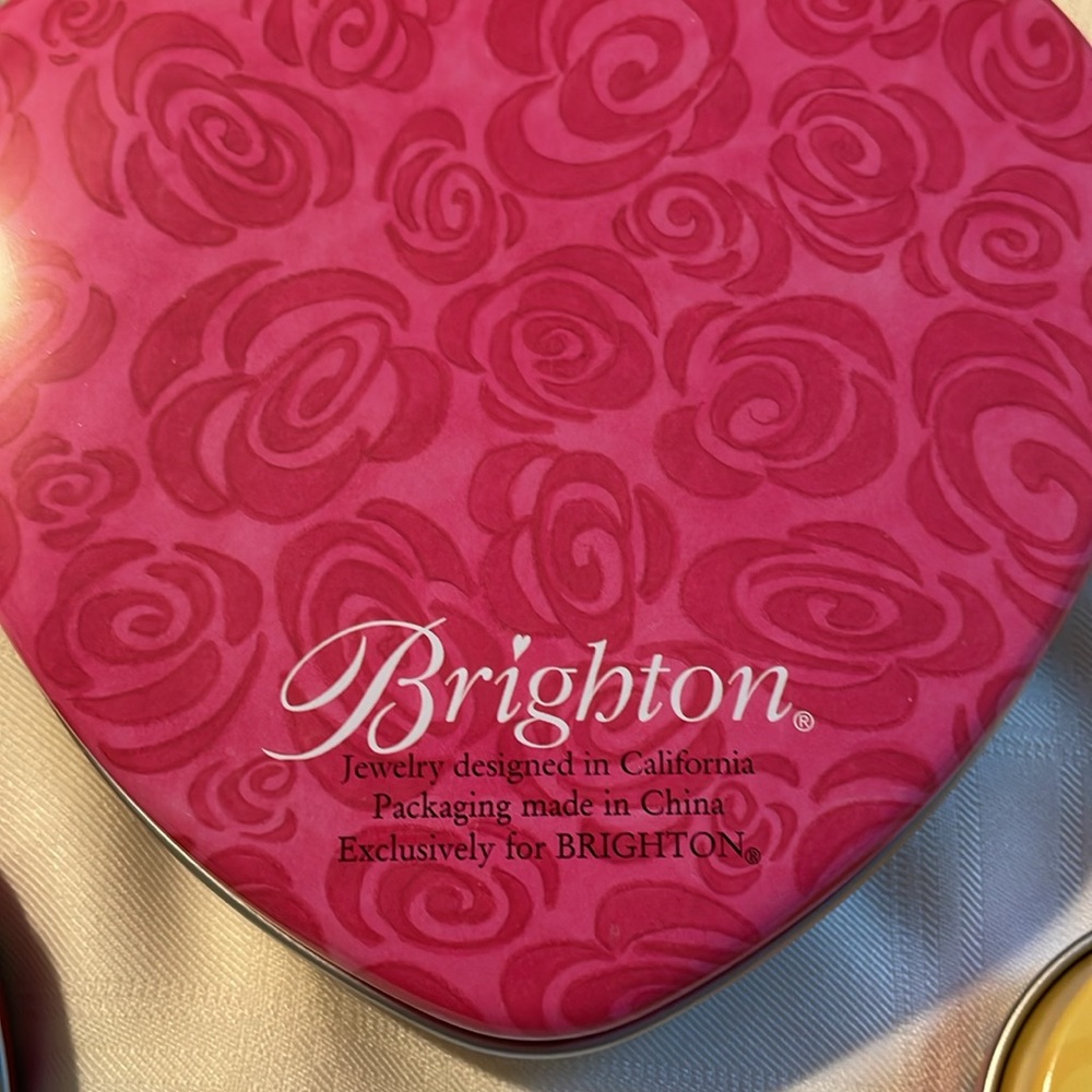 Brighton heart tins, 3 count - Picture 5 of 6